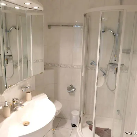 House Poseidon 35 Comfortable * Κουξχάφεν